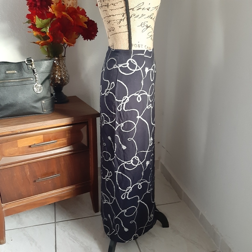 Country Shop Maxi Skirt - Picture 2 of 8